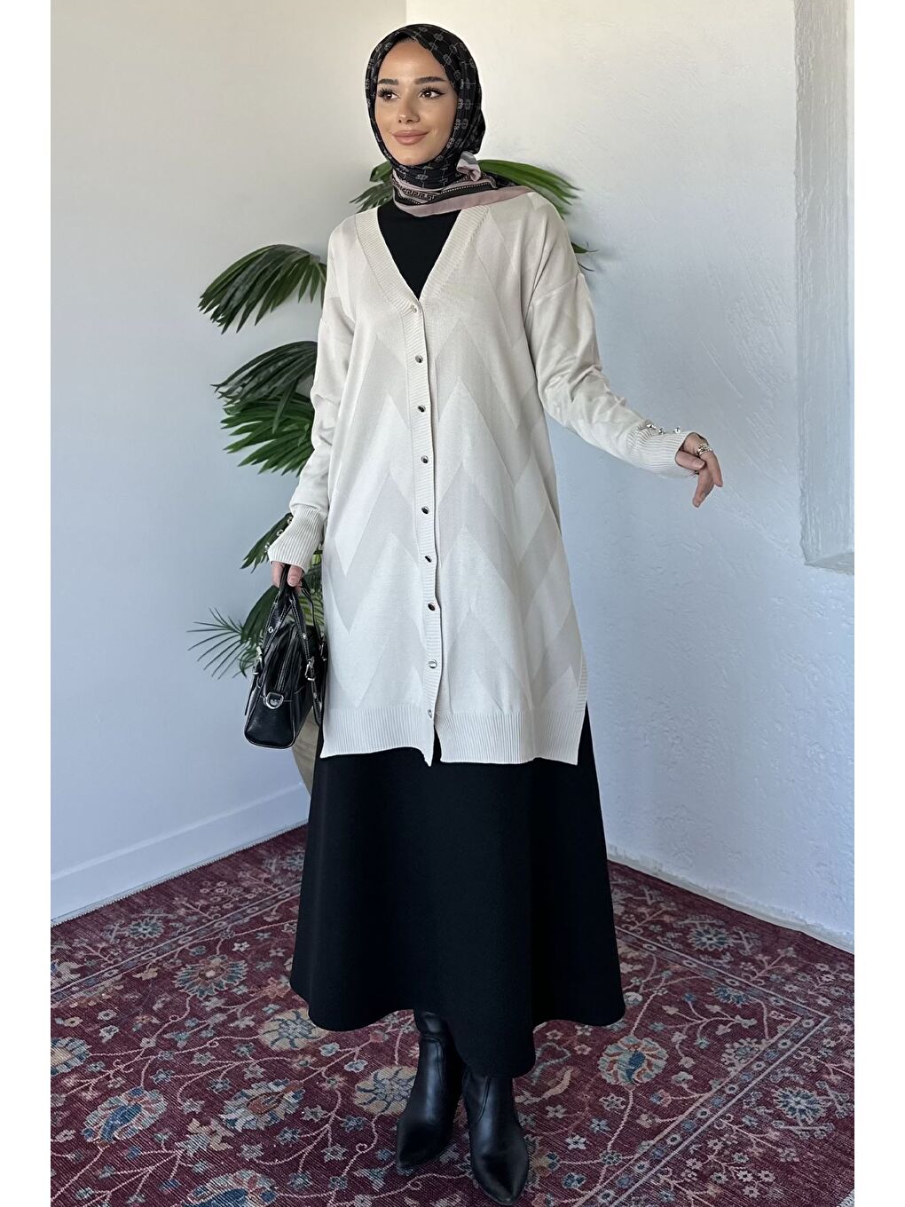 Bej Ön Düğmeli Desenli Tesettür Triko Hırka (m-l-xl Uyumludur)-1