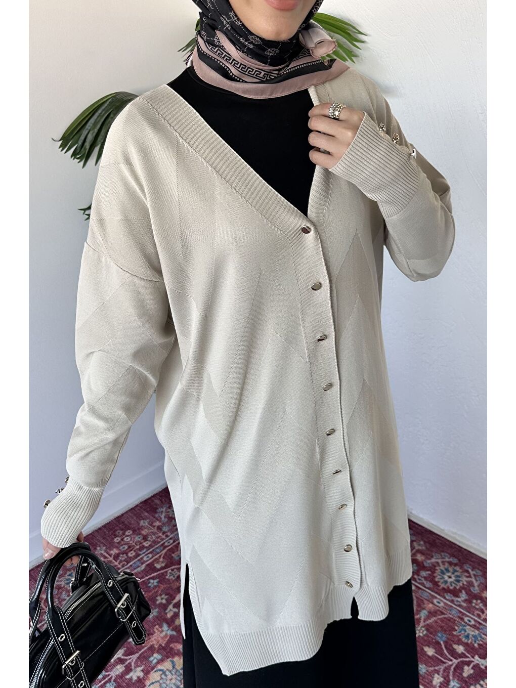 Bej Ön Düğmeli Desenli Tesettür Triko Hırka (m-l-xl Uyumludur)-5