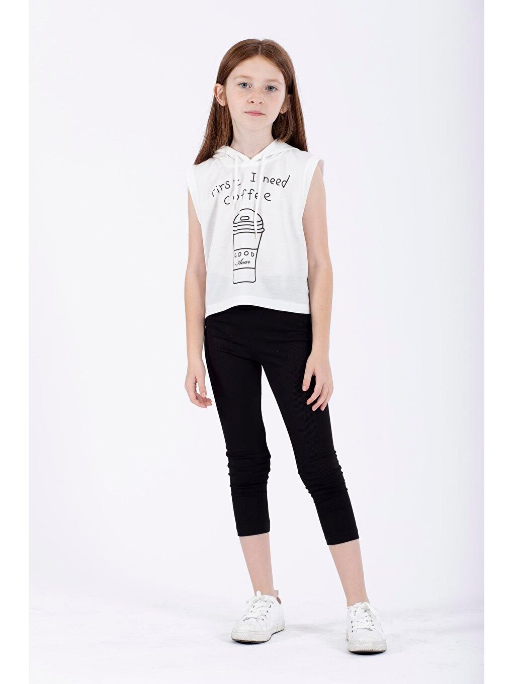 Kapüşonlu Sıfır Kol Fırst I Need Coffee Baskılı Ekru Renk Kız Çocuk Sweatshirt