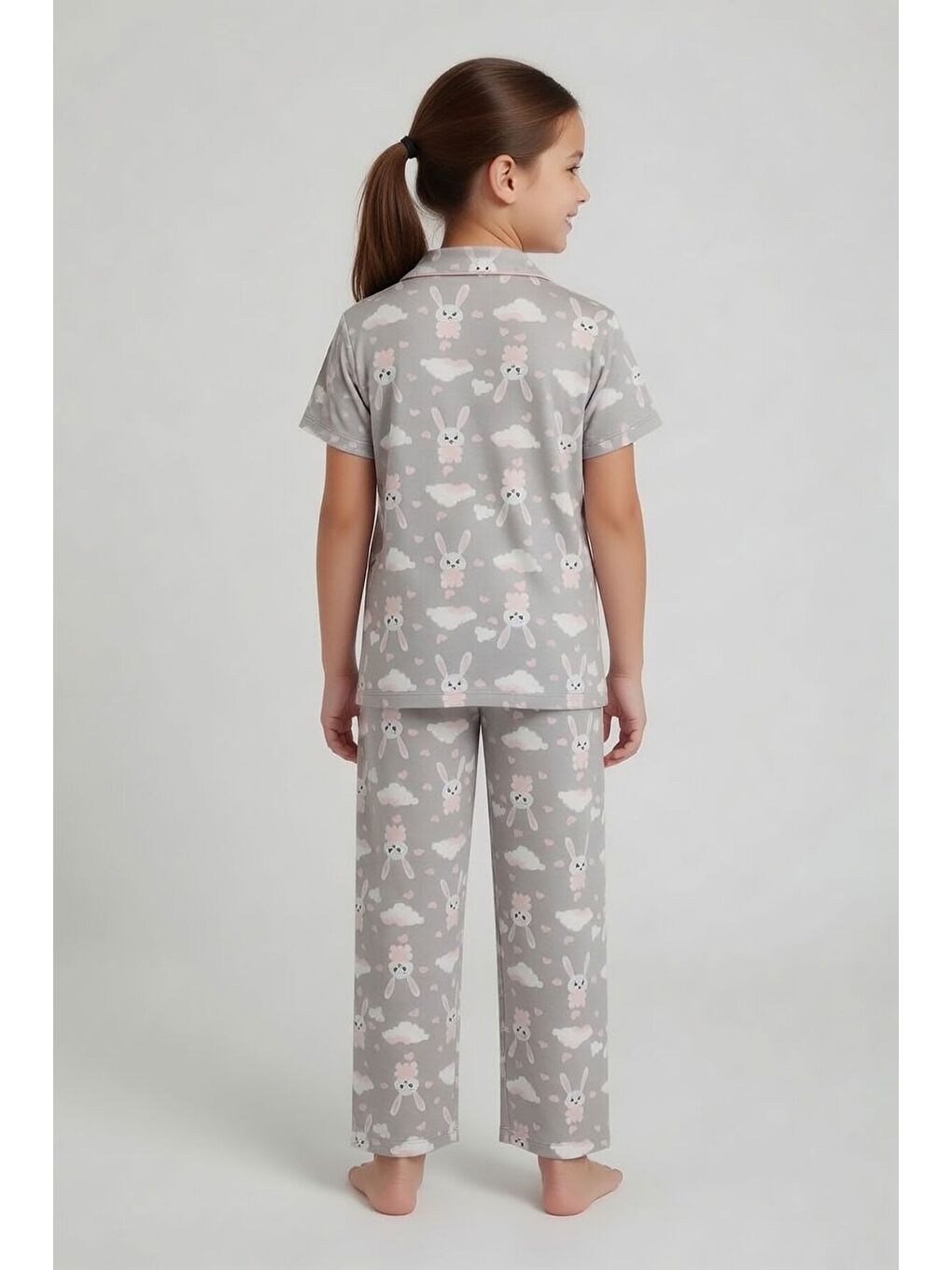 Gri Tavşan Desenli Kısa Kol Kız Çocuk Göz Bantlı Pijama Takımı 24012-4