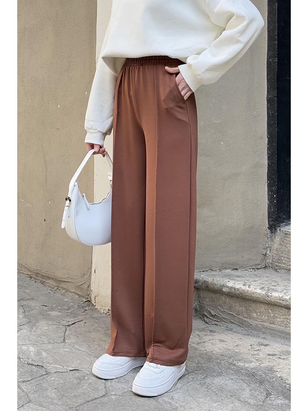 Kahverengi Çıma Detaylı Pantolon Çikolata Kahve-1