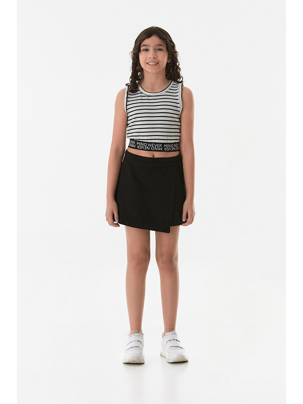 Siyah Beli Lastikli Fermuarlı Kız Çocuk Şort Etek