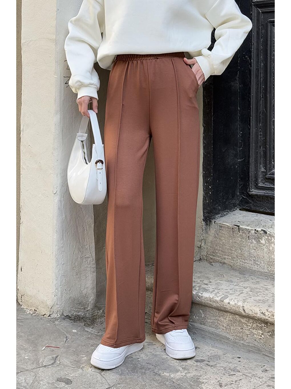 Kahverengi Çıma Detaylı Pantolon Çikolata Kahve-3