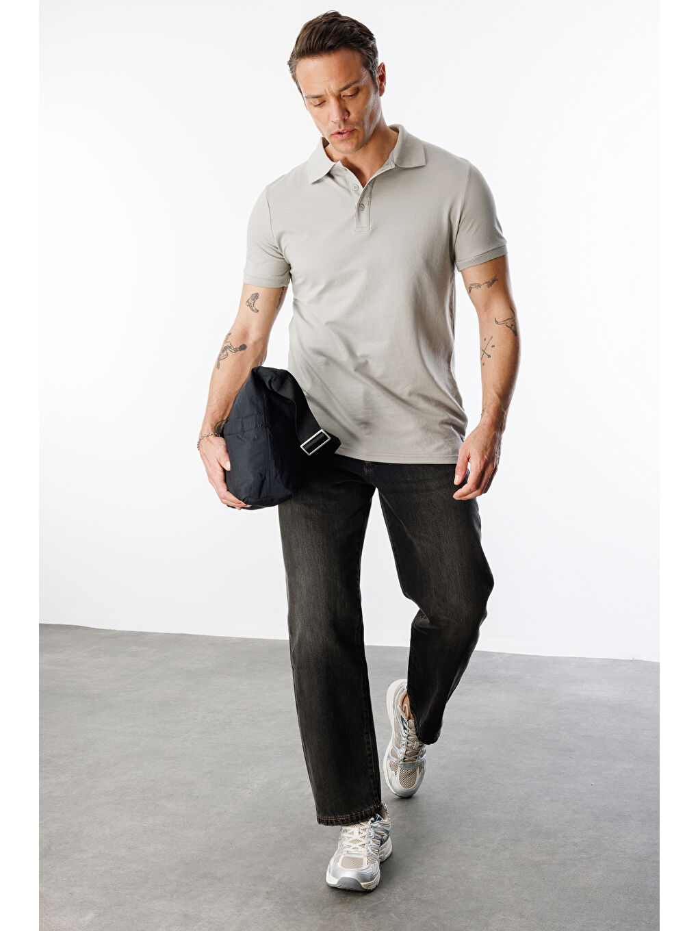 Gri Erkek Çekmeyen Pamuklu Kumaş Regular Fit Standart Kesim Polo Yaka Tişört POLOYAKA-T-SHIRT1-3