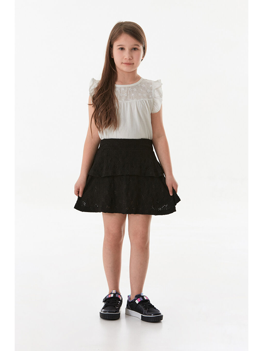 Siyah Dantelli Fırfırlı Kız Çocuk Etek-4