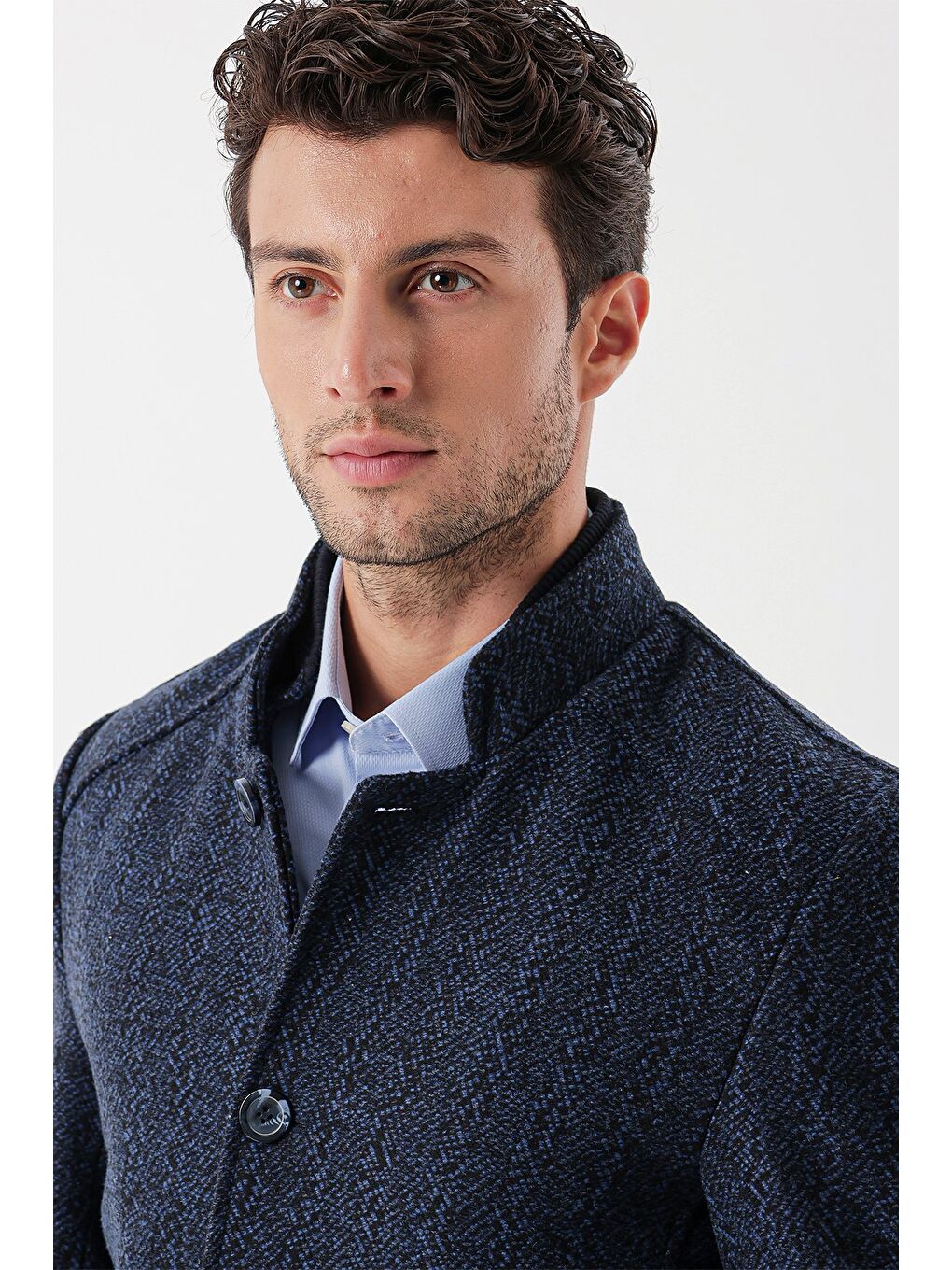 Koyu Lacivert Kaşe Hakim Yaka Desenli Yırtmaçlı Astarlı Slim Fit Dar Kesim Klasik Kaban 1008235153-5
