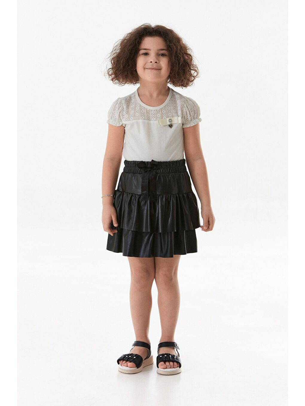 Siyah Kurdeleli Suni Deri Fırfırlı Kız Çocuk Etek