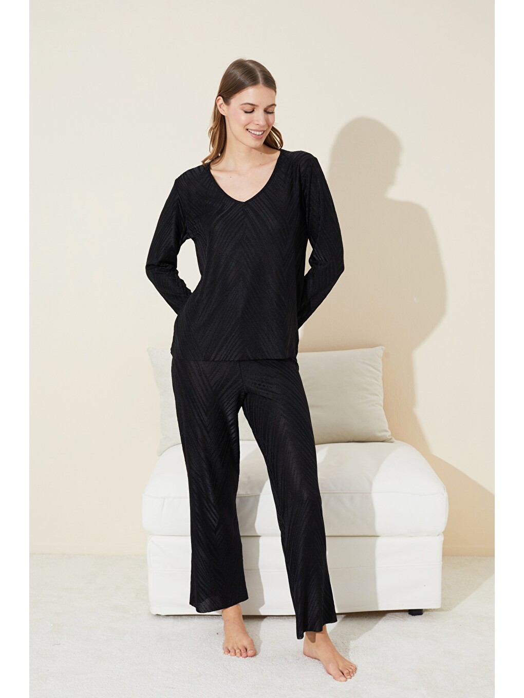 Siyah Piliseli Örme Pijama Takımı-1