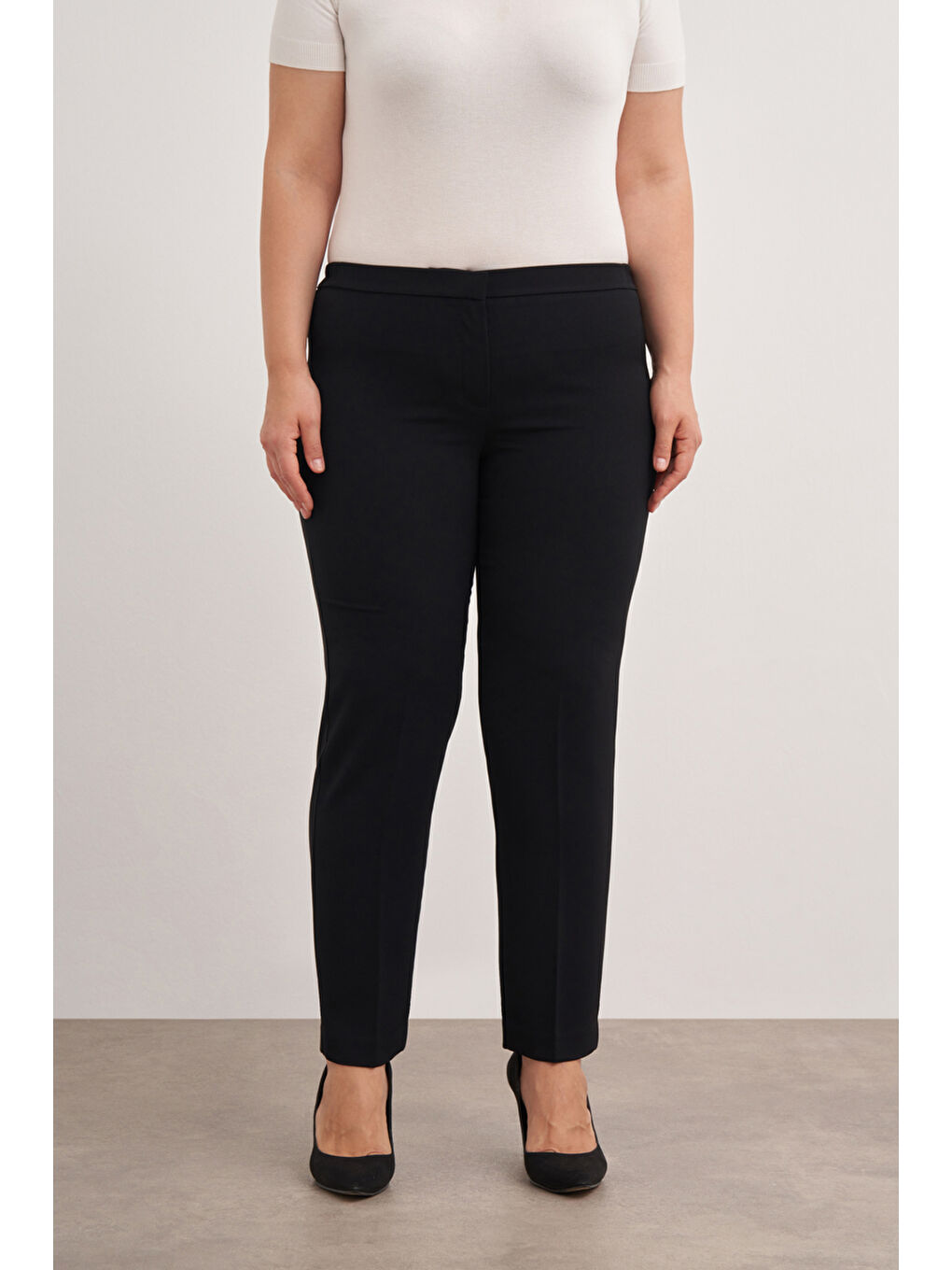 Siyah Klasik Büyük Beden Pantolon-3