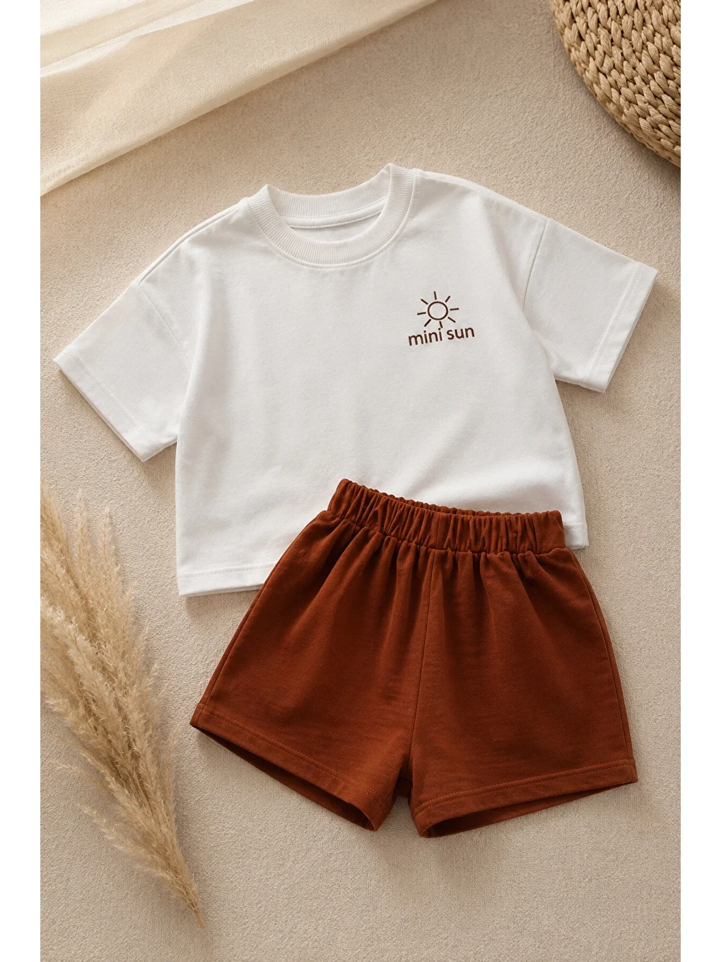 Kahverengi Unisex Çocuk Mini Sun Baskılı Oversize Tişört Şort Yazlık Takım 1-5 Yaş-1