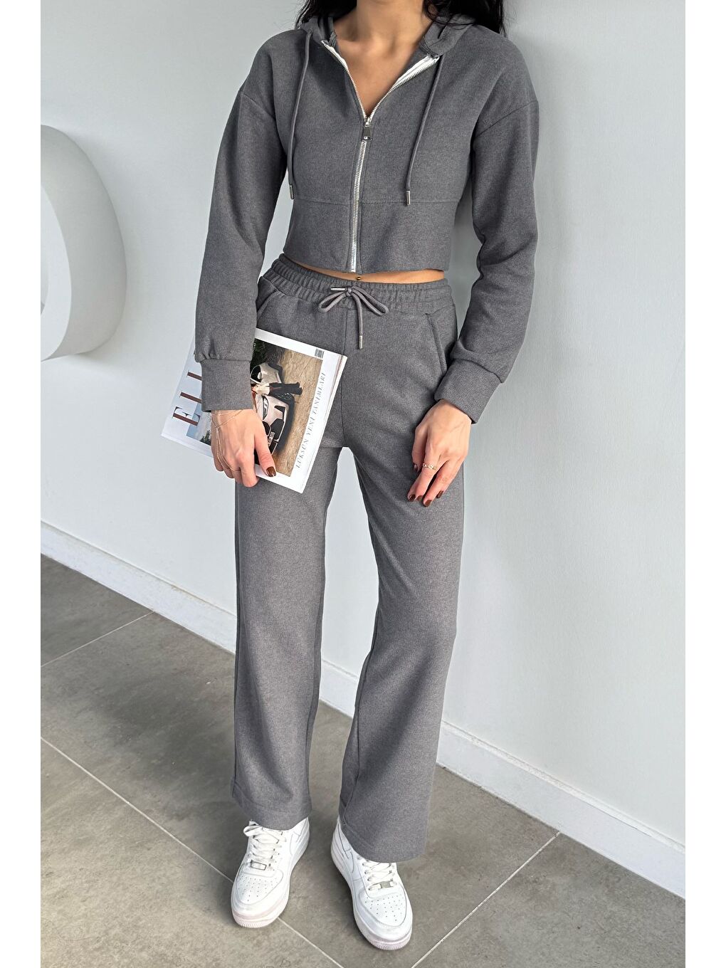 Gri Kadın Selanik Kumaş Ön Fermuarlı Kapüşonlu Sweat Bel Lastikli Pantolon İkili Takım