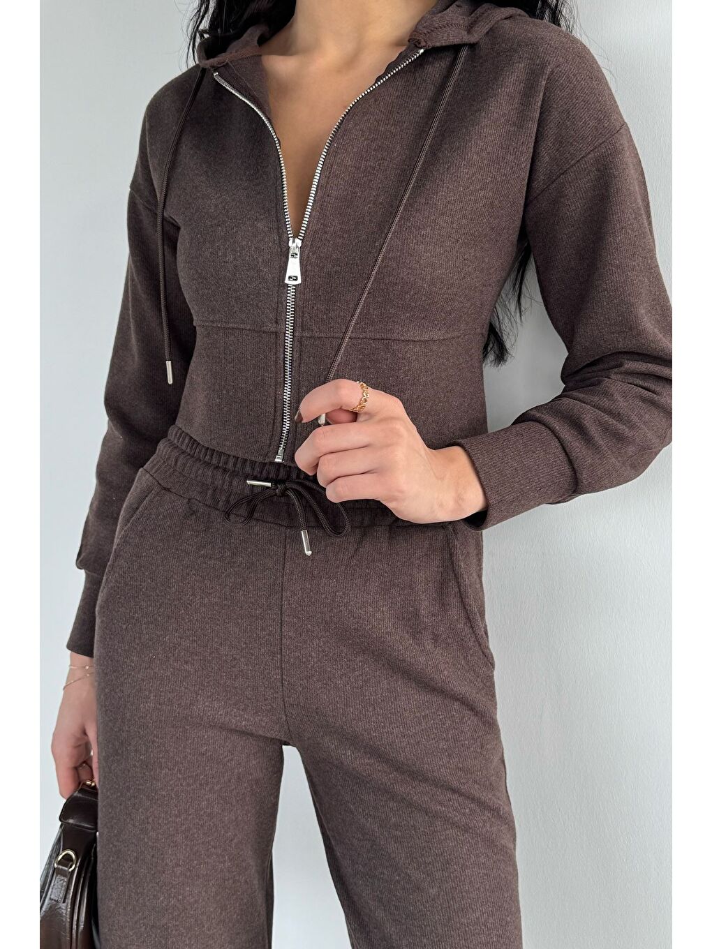 Kahverengi Kadın Selanik Kumaş Ön Fermuarlı Kapüşonlu Sweat Bel Lastikli Pantolon İkili Takım