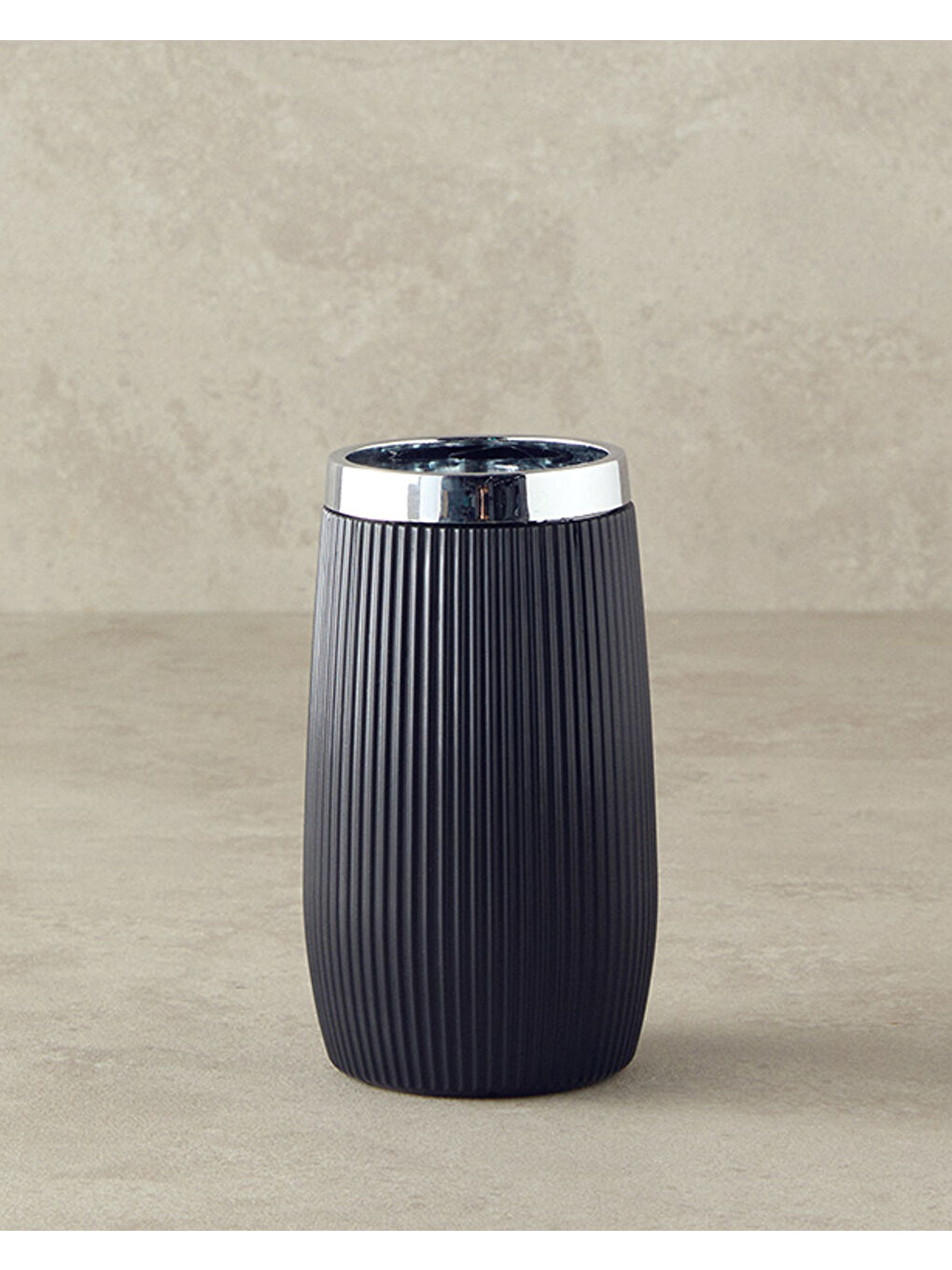 Evelyn 3'lü Banyo Seti Siyah-2