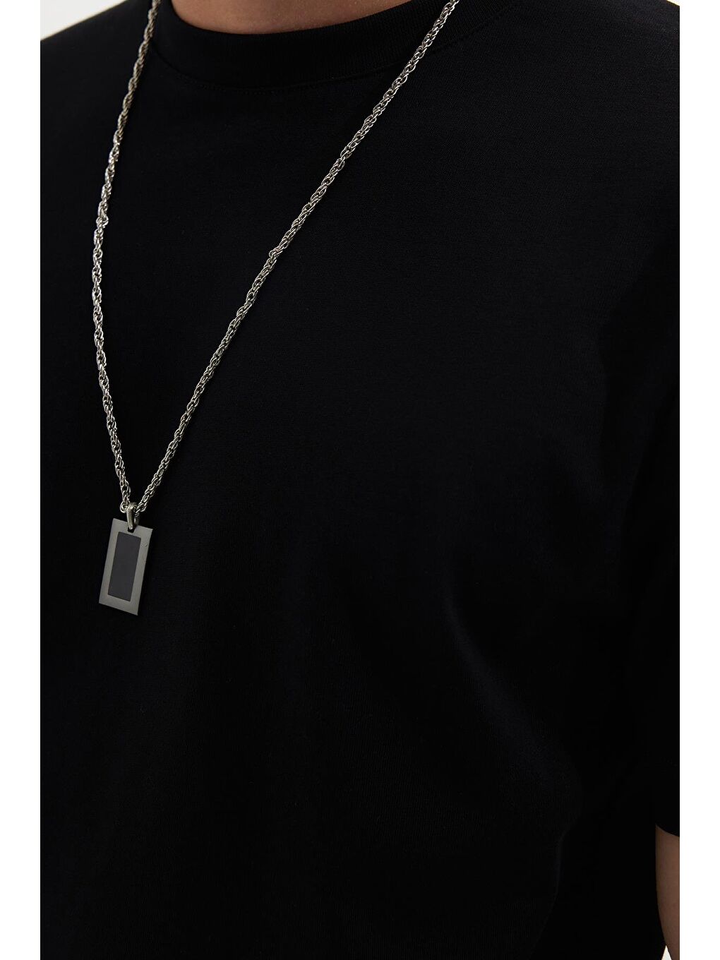 Erkek Regular Fit Klasik Kesim %100 Pamuk Bisiklet Yaka Siyah Tişört-2