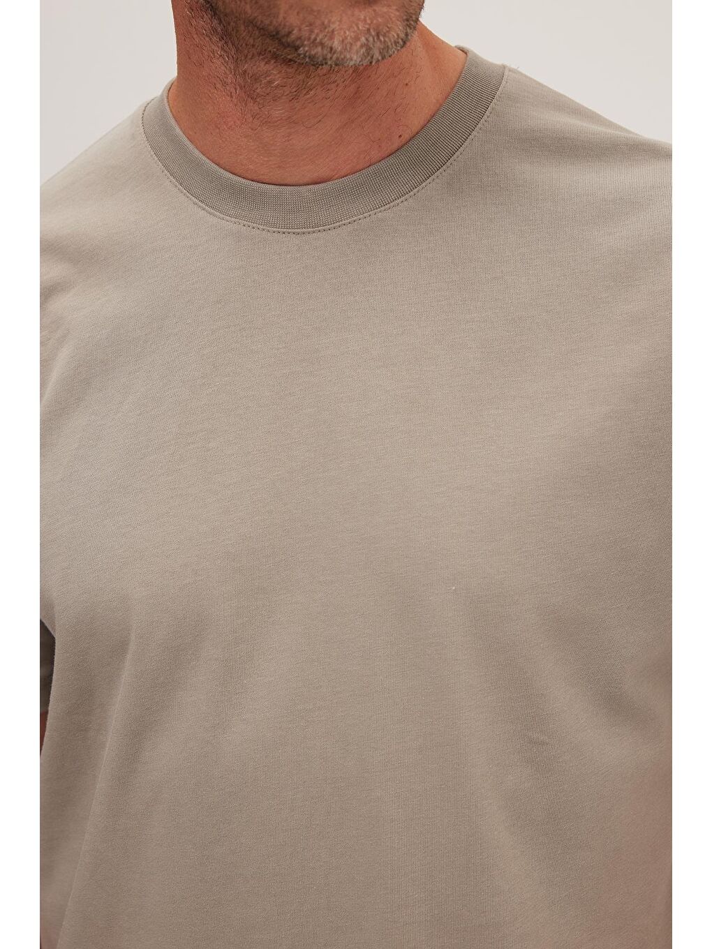 Erkek Boxy Fit Bol Kesim %100 Pamuk Bisiklet Yaka Gri Tişört-2