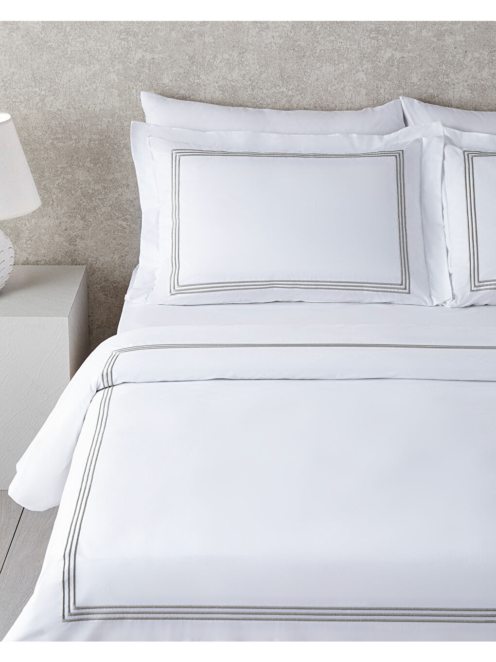 Gri Modern Frame Nakışlı Perkal Super King Nevresim Takımı 260x220 cm Gümüş-2