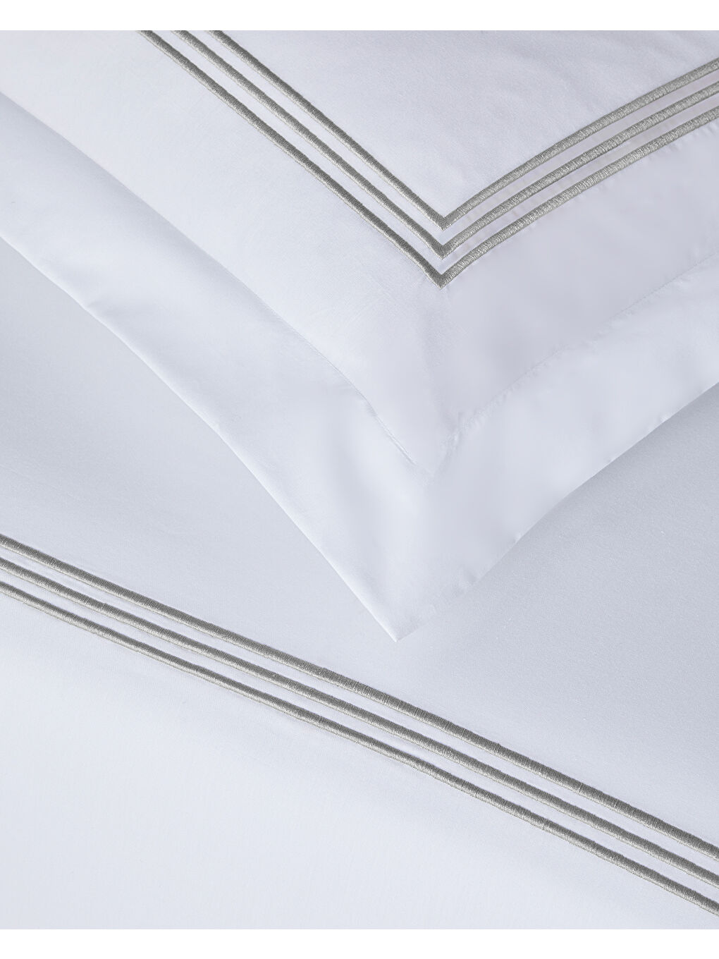 Gri Modern Frame Nakışlı Perkal Super King Nevresim Takımı 260x220 cm Gümüş-4