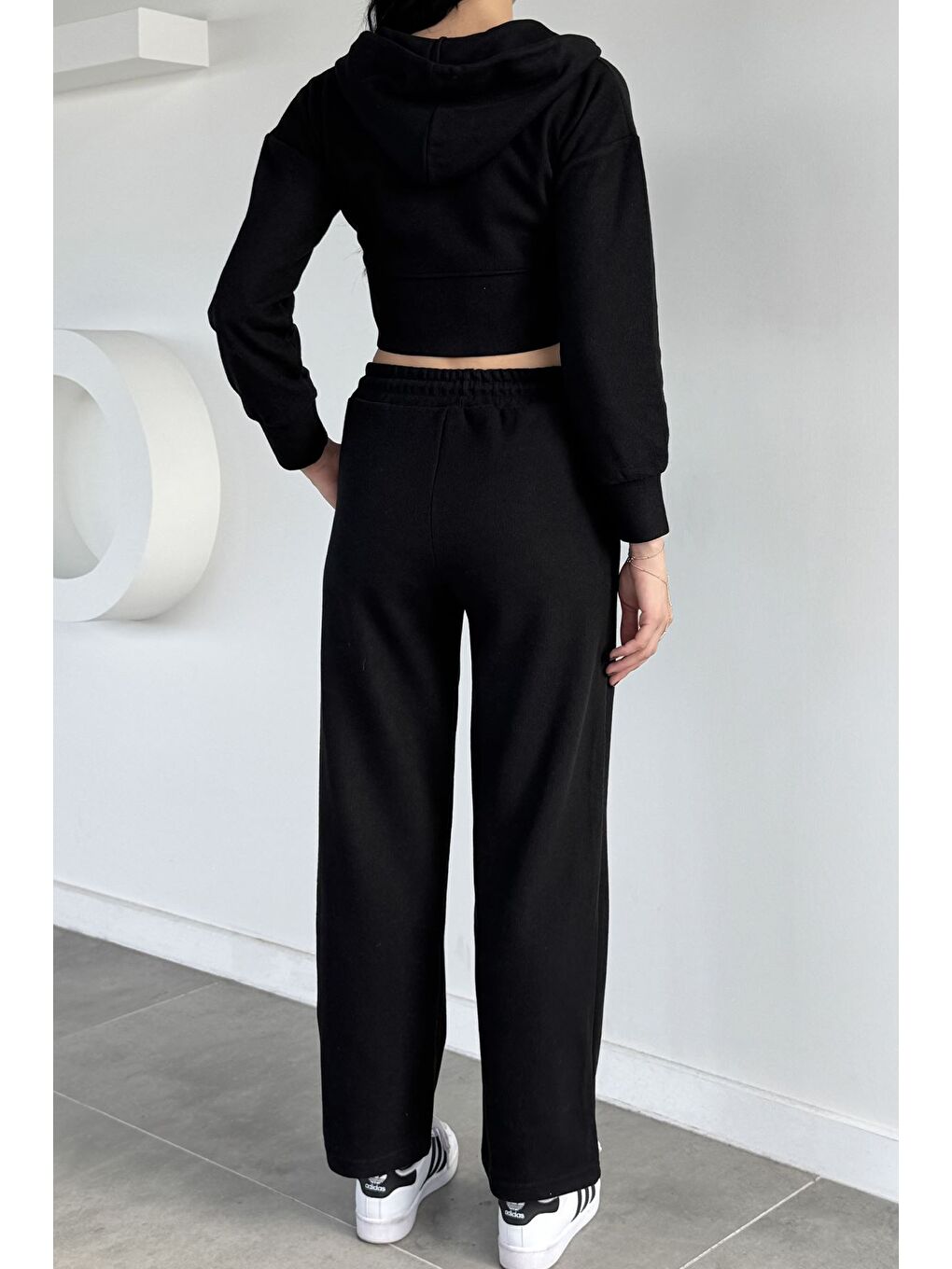 Siyah Kadın Selanik Kumaş Ön Fermuarlı Kapüşonlu Sweat Bel Lastikli Pantolon İkili Takım-3