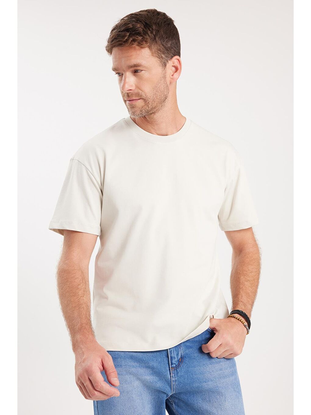 Bej Erkek Boxy Fit Bol Kesim %100 Pamuk Bisiklet Yaka Taş Tişört-3