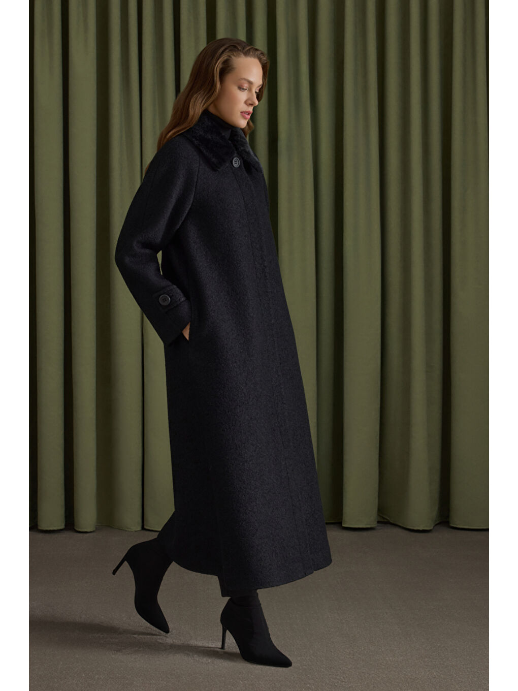 Antrasit Yakası Seyyar Kürk Detaylı Manto-2