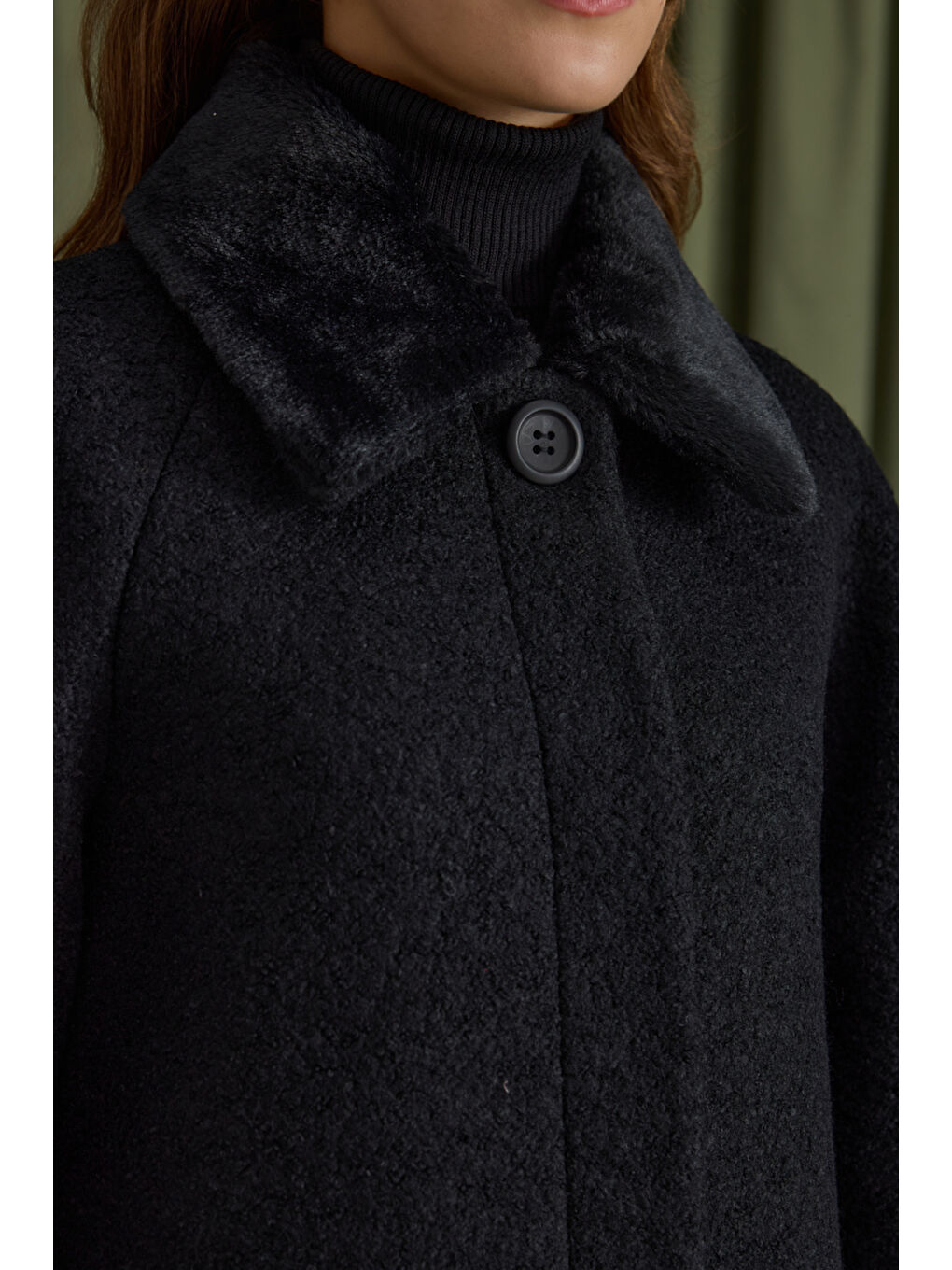 Antrasit Yakası Seyyar Kürk Detaylı Manto-3