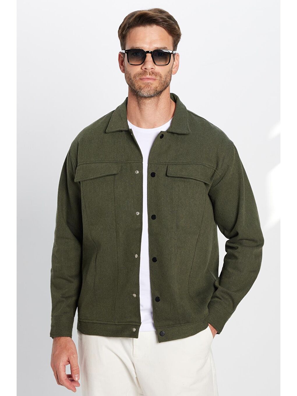 Erkek Relax Fit Rahat Kesim Oduncu Apaş Yaka Çift Cepli Kapaklı Düz Haki Kışlık Gömlek-2