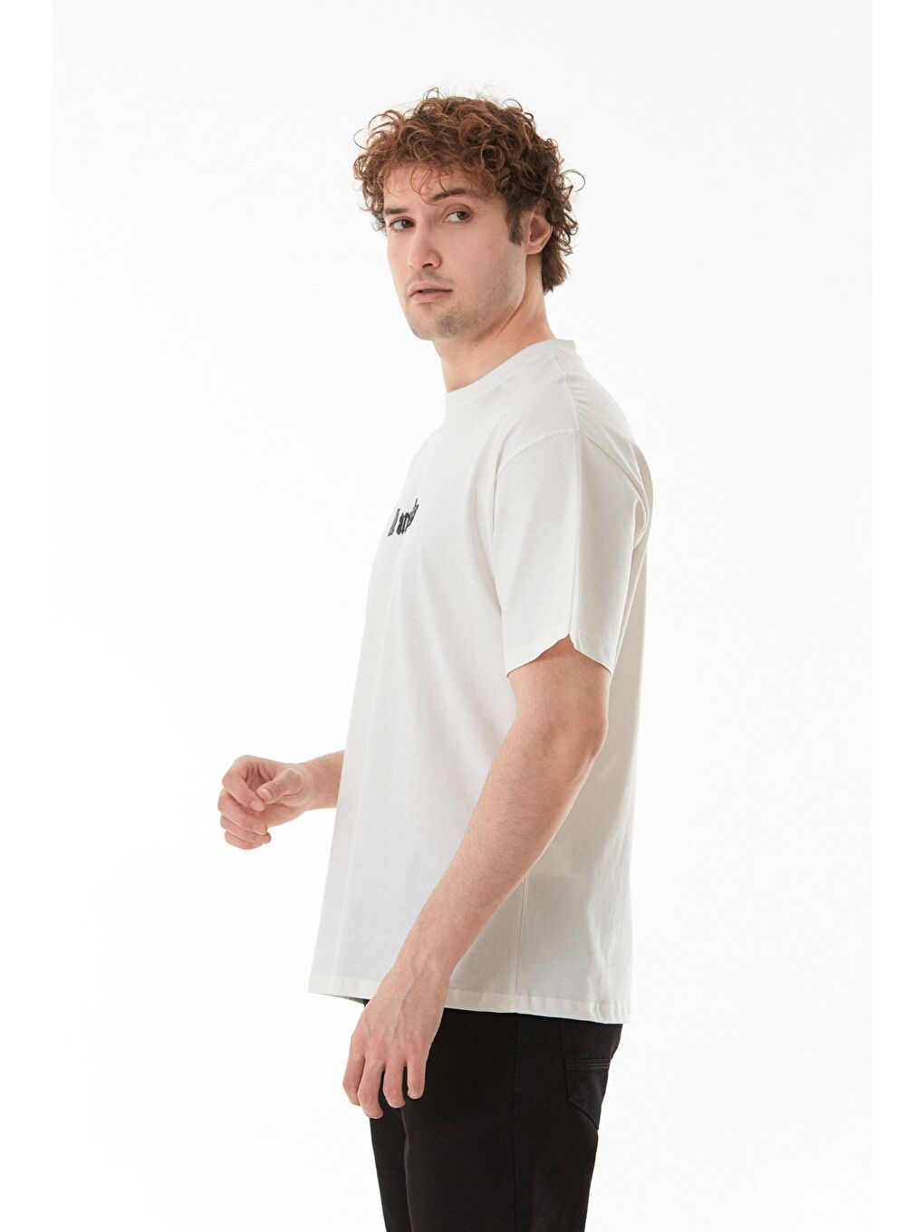 Ekru We Are Fearless Yazı Baskılı Bisiklet Yaka Tişört-3