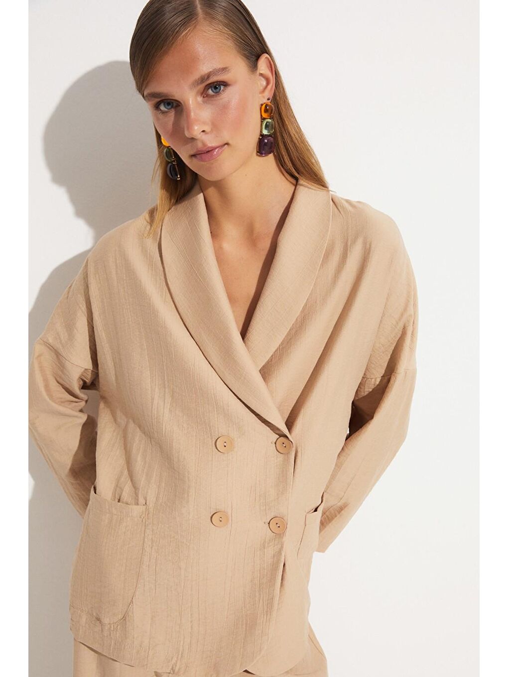 Kahverengi Kadın Geniş Kalıp Kruvaze Ceket Pantolon Dokuma Takım-1