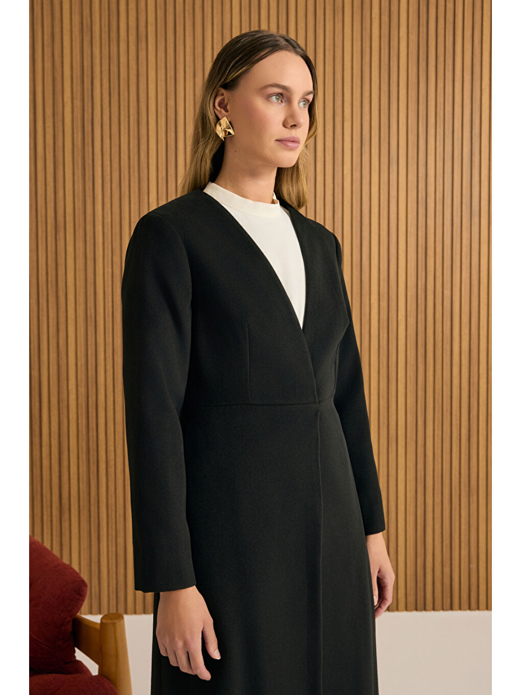 Siyah Kaşe Kumaş Kol Ve Bel Detaylı Kap-4