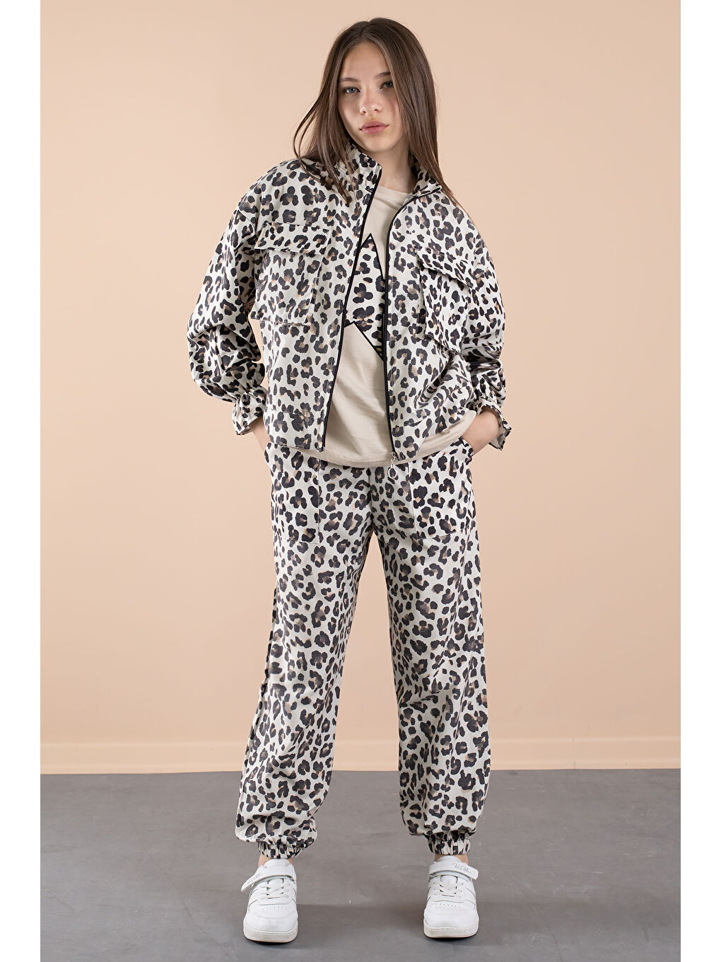 Ekru Krem Leopar Desenli Paraşüt Ceketli Bisiklet Yaka Tişörtlü Kız Çocuk 3lü Takım 20637-2