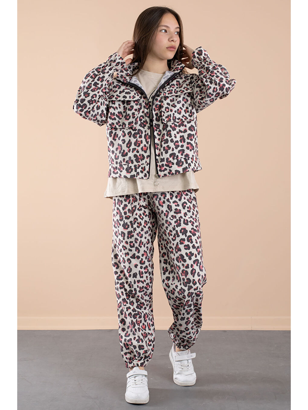 Kırmızı Leopar Desenli Paraşüt Ceketli Bisiklet Yaka Tişörtlü Kız Çocuk 3lü Takım 20639-2