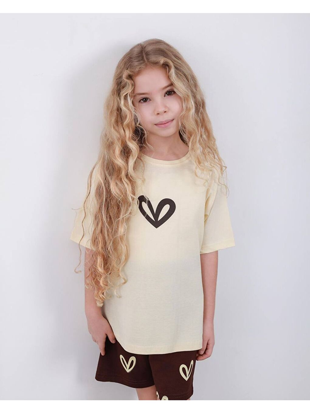 Kız Çocuk Kalp Baskılı Şort T-Shirt Alt Üst Takım Bej-2