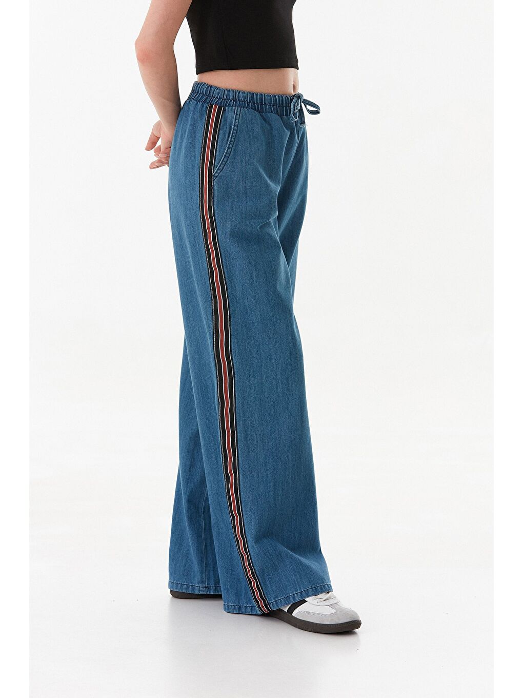 Mavi Beli Bağlamalı Yanları Şeritli Wide Leg Jean-4