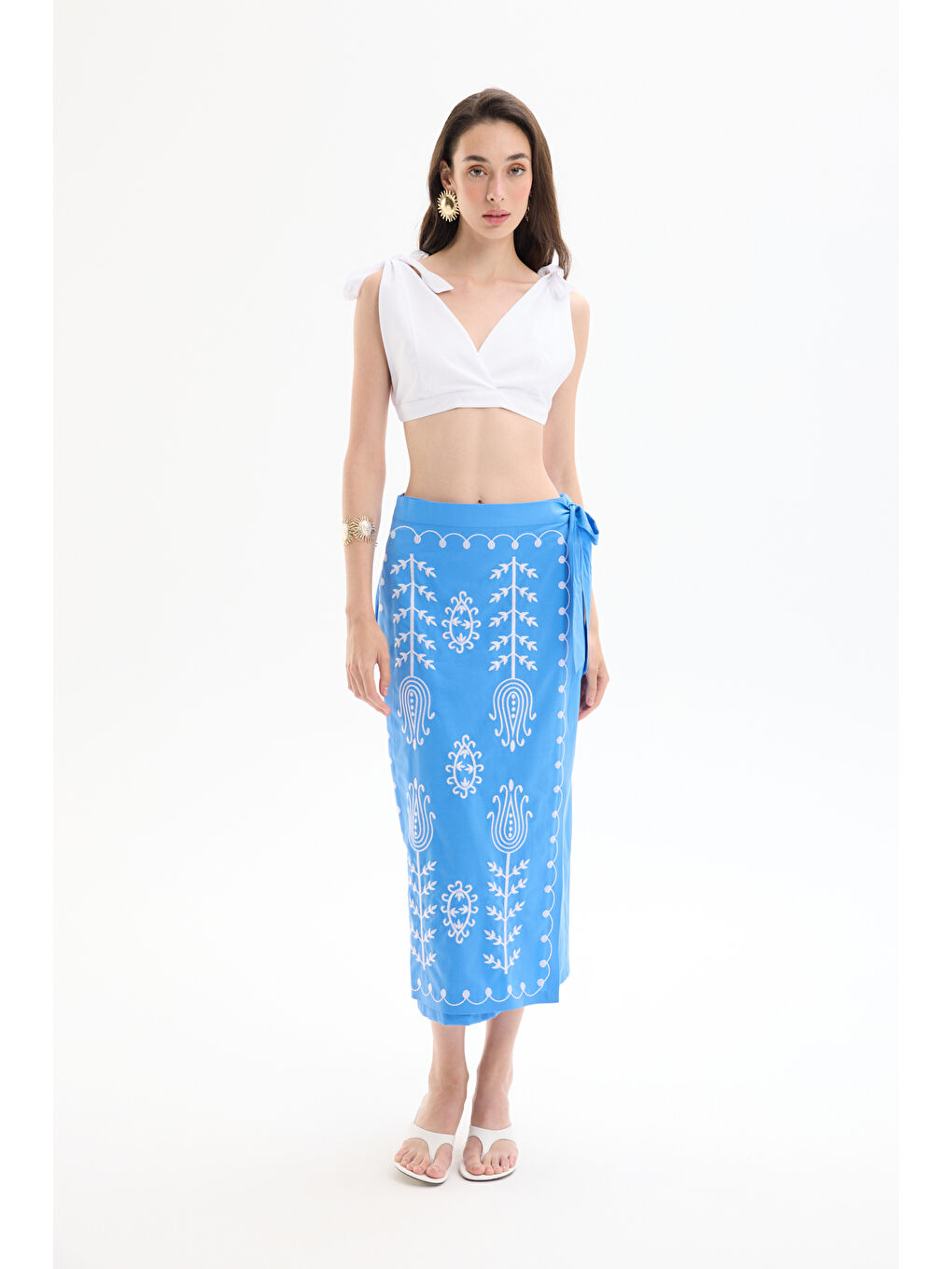 Bağlama Detaylı Kruvaze Büstiyer Bluz Beyaz-3