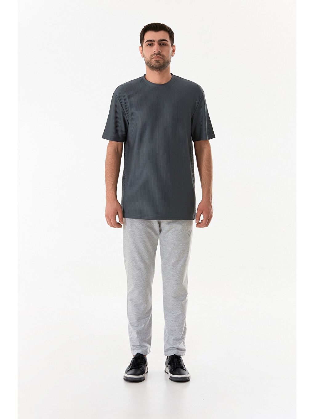 Gri Beli Bağlamalı Cebi Fermuarlı Büyük Beden Eşofman Altı