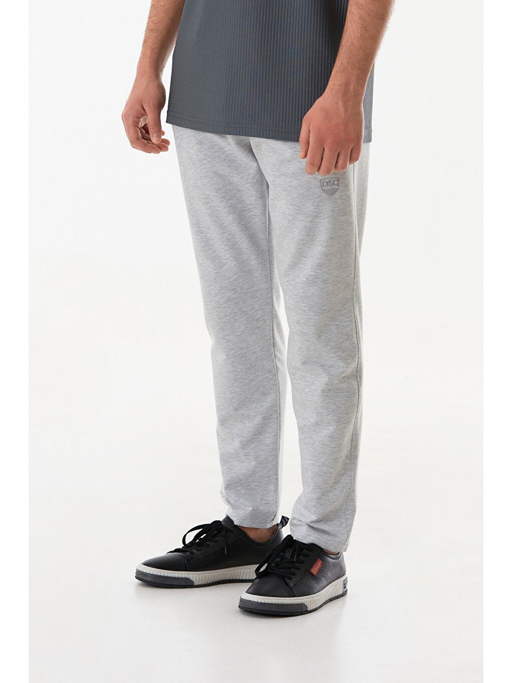 Gri Beli Bağlamalı Cebi Fermuarlı Büyük Beden Eşofman Altı-1