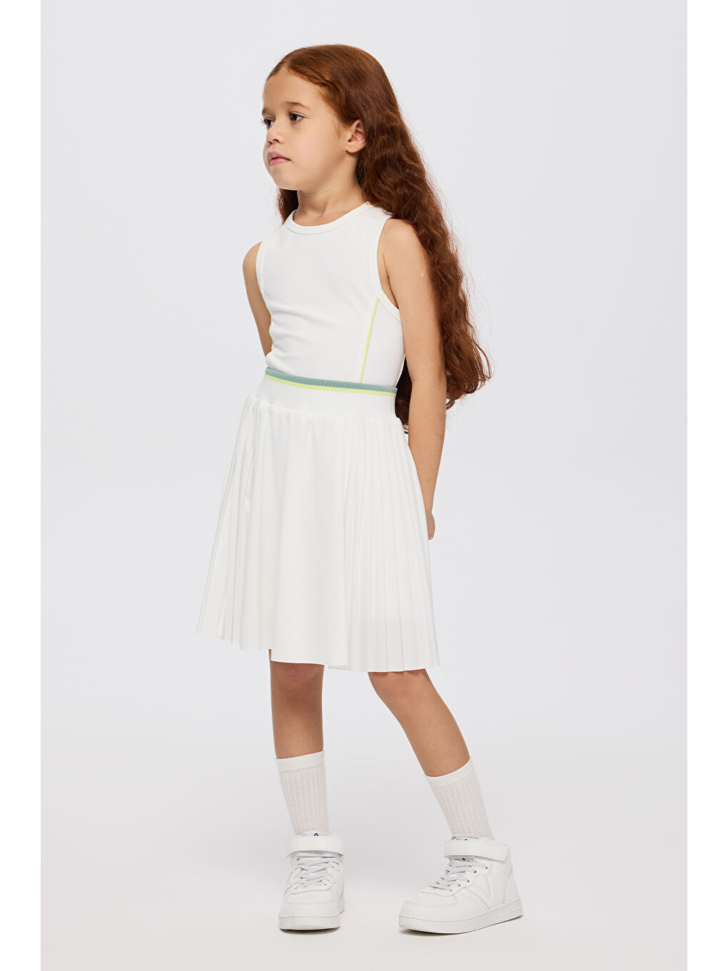 Kız Çocuk Beli Ribana Lastikli Pliseli Örme Ekru Şort Etek