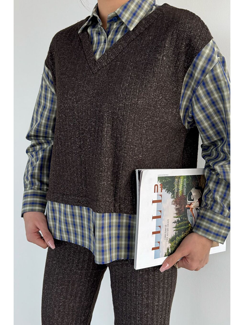 Kahverengi Kadın Süveter Garnili Ekose Desenli Gömlek Bel Lastikli Pantolon İkili Takım-2