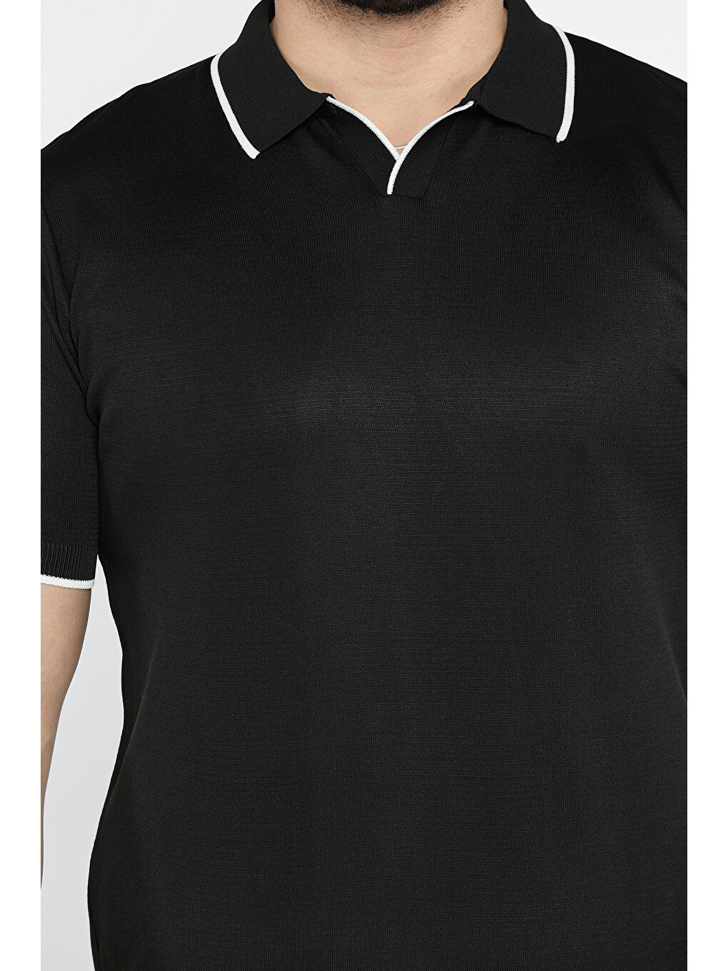 Siyah Erkek Yaka Çizgi Detaylı Polo Yaka Triko Tişört-3