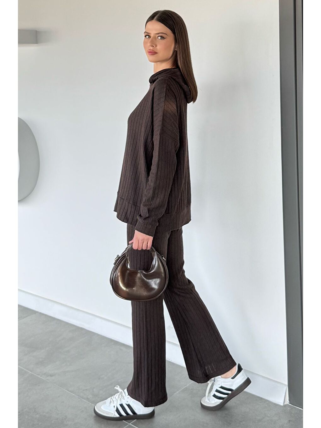 Kahverengi Kapüşonlu Fitilli Sweat Pantolon İkili Takım-3