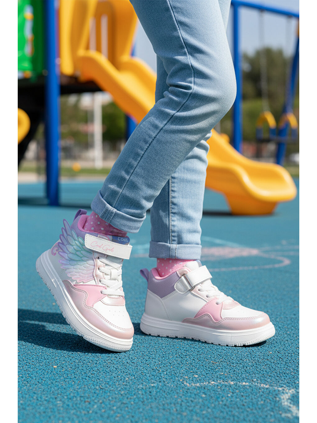 Pembe Somon Cırtlı Hafif Bilek Boy Kız Çocuk Spor Ayakkabı Helen F-2