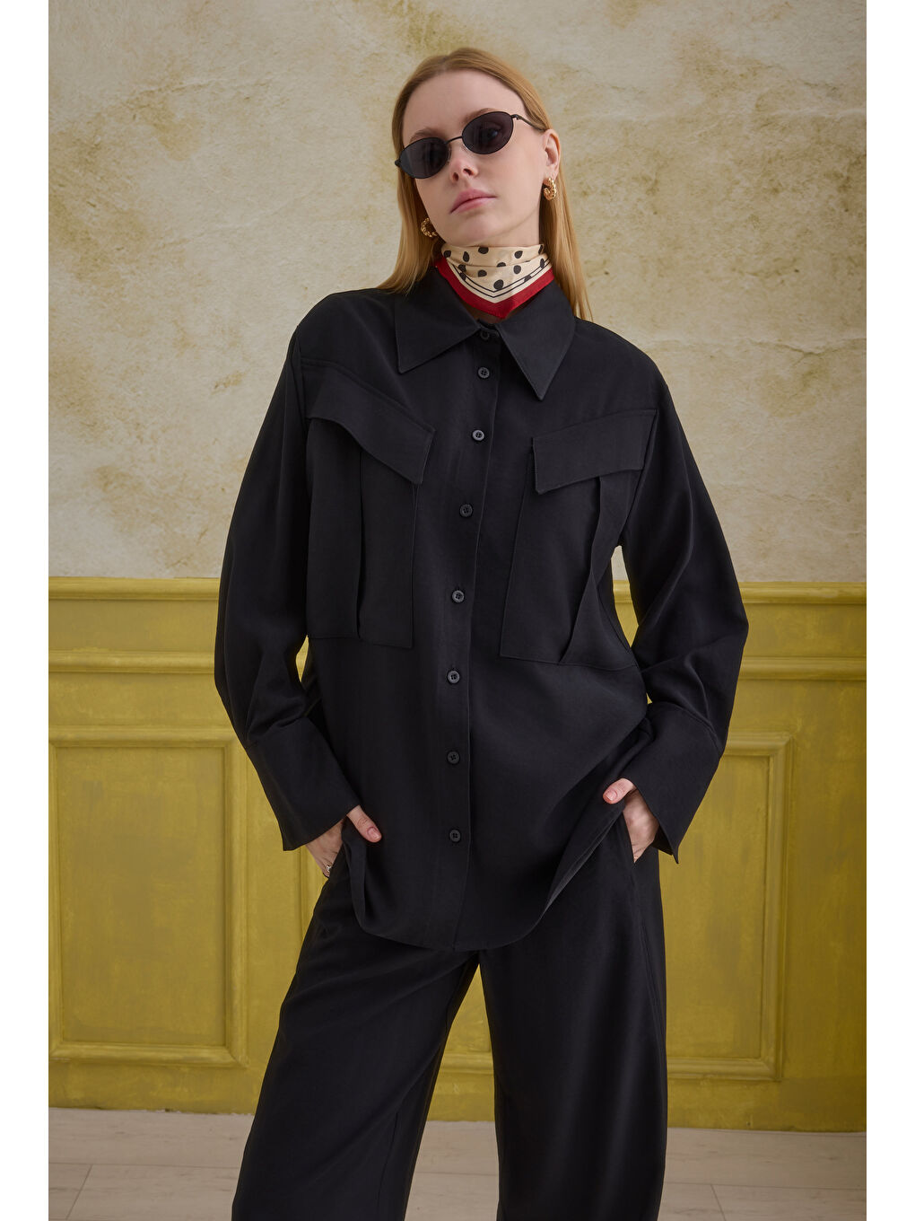 Modern Cep Detaylı Gömlek Siyah-1