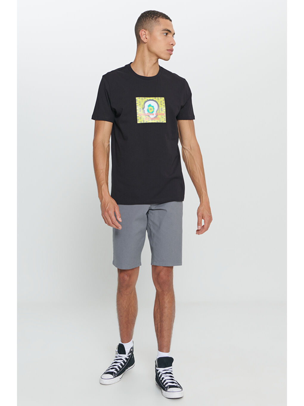 Erkek Siyah Standart Fit Normal Kesim %100 Pamuk Baskılı Bisiklet Yaka Tişört-1