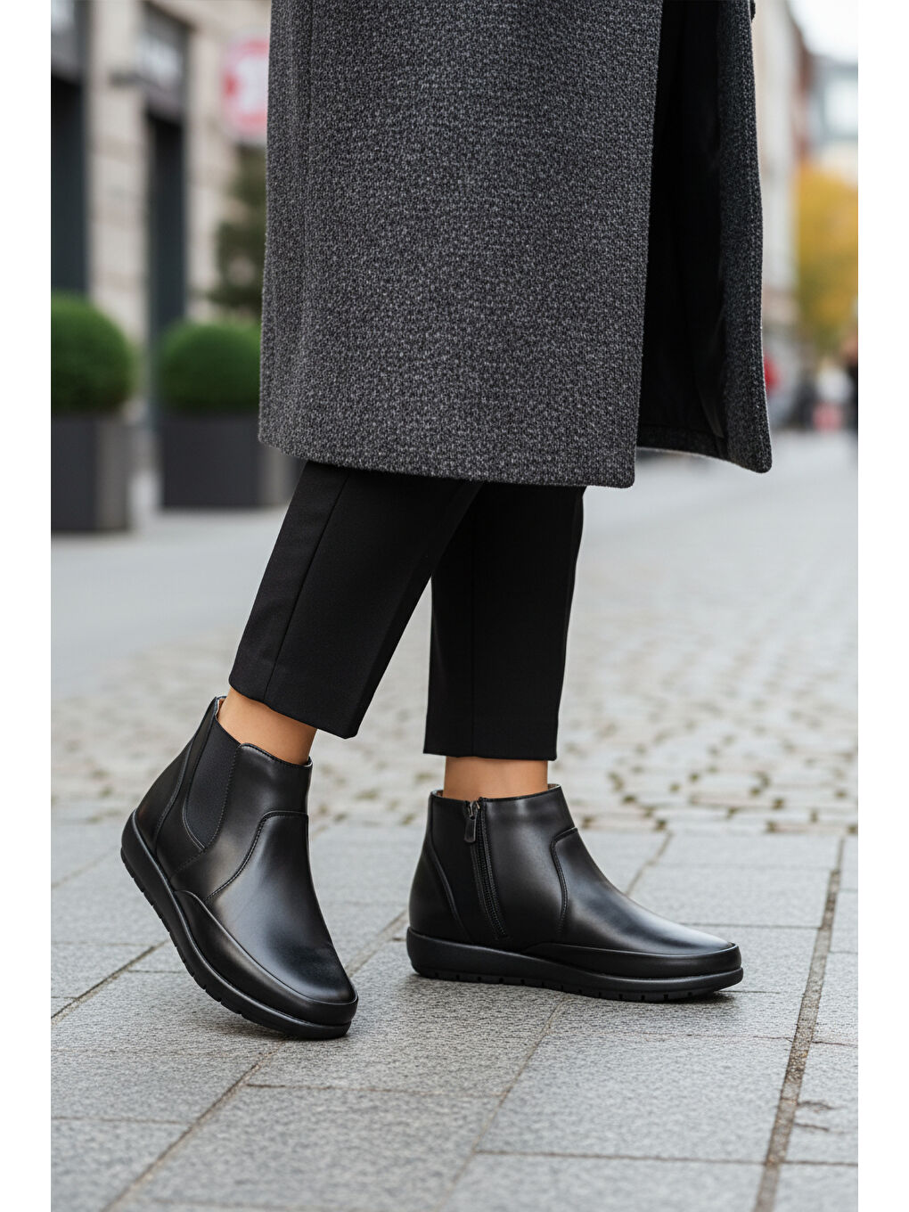 Siyah Jel Taban Anatomik Fermuarlı Kadın Bot 303 Bot Z-2