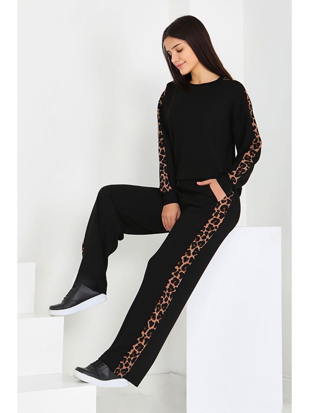 Kol Leopar Detaylı Modal İkili Takım Siyah - 27884-SIYAH-4
