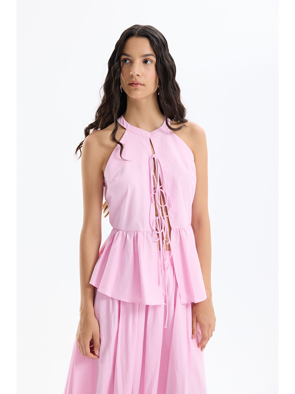 Önü Bağcıklı Halter Yaka Bluz Pembe