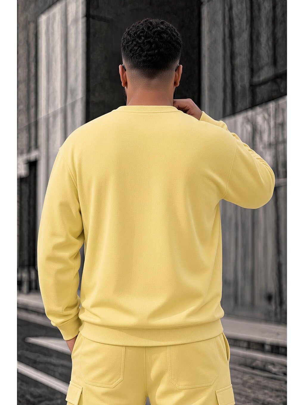 Sarı John Erkek İki İpli Şardonlu Düz Renk Günlük Battal Büyük Beden Bisiklet Yaka Sweatshirt-3