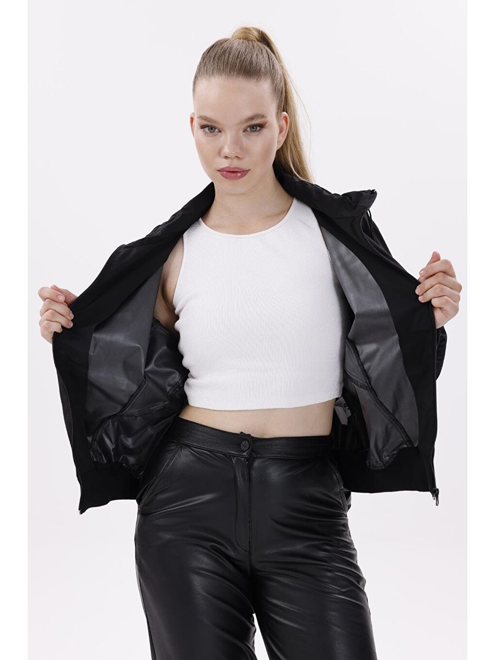 Siyah Kadın Dik Yaka Su Ve Rüzgar Geçirmez Oversize Crop Mevsimlik Yağmurluk Rüzgarlık-5