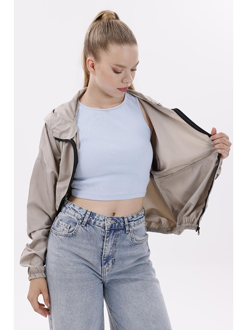 Bej Kadın Kapüşonlu Su Ve Rüzgar Geçirmez Oversize Yağmurluk - Rüzgarlık-3