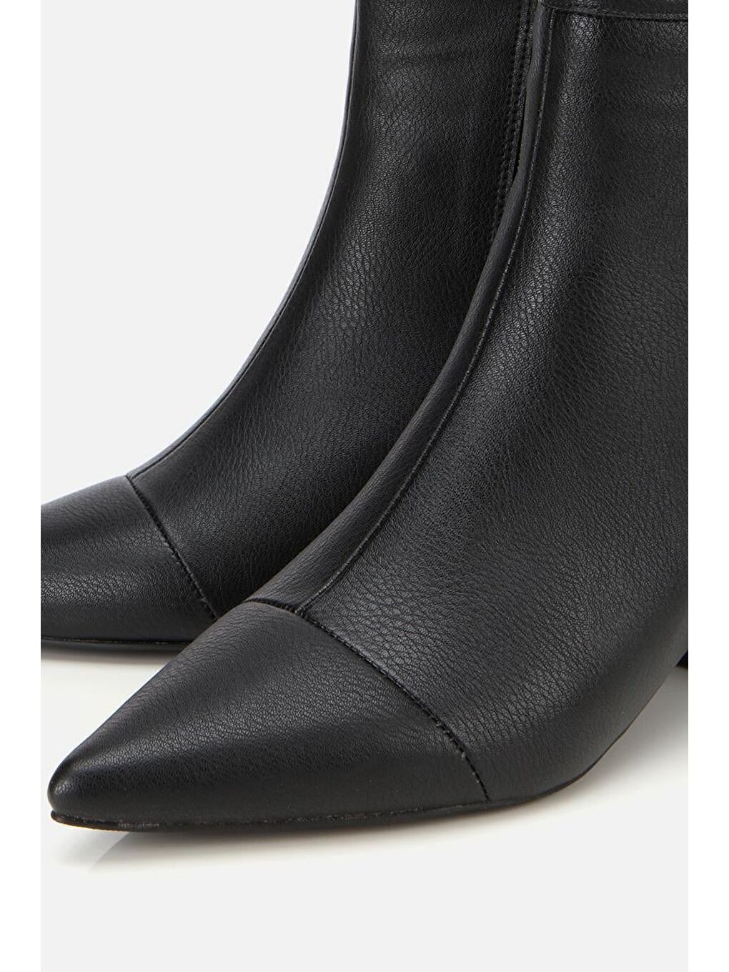 Kadın Siyah Tokalı Kalın Topuklu Bot-2